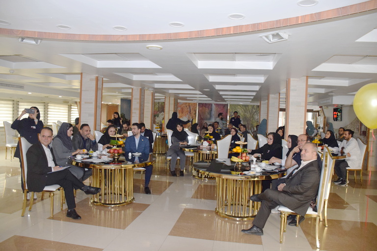 متولدین آبان 1404-10