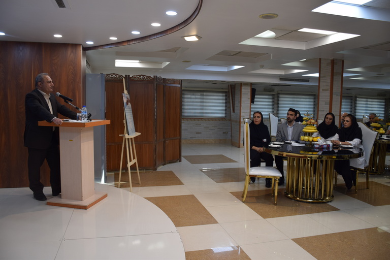 تجلیل از واحد بهبود کیفیت 15